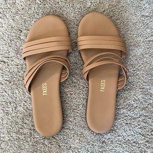 Flip flops, brand new